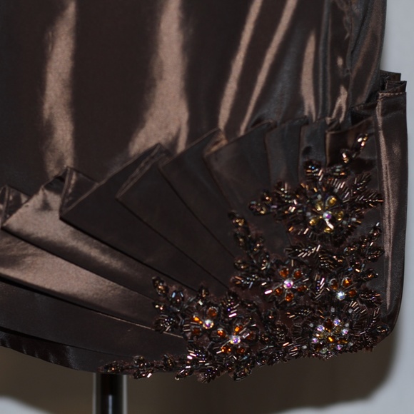 Tony Bowls Brown &  Gold Gown - Picture 7 of 9